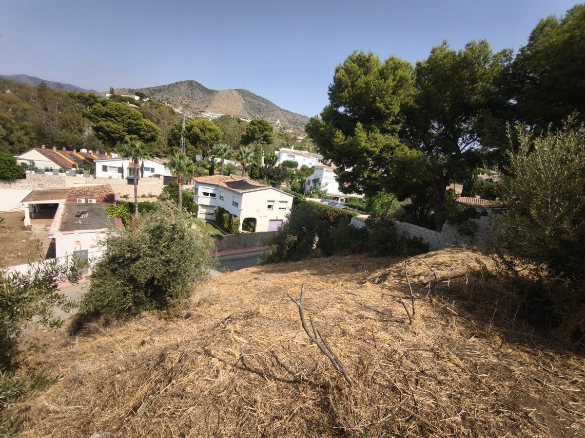 Apartamento de 4 Dormitorios en Venta en Benalmádena, Costa del Sol - 3