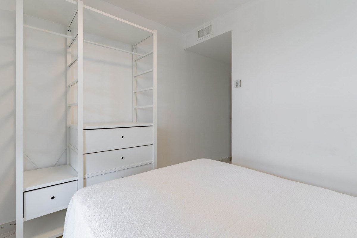 Apartamento com 4 Quartos à Venda em Fuengirola - Costa del Sol - 2