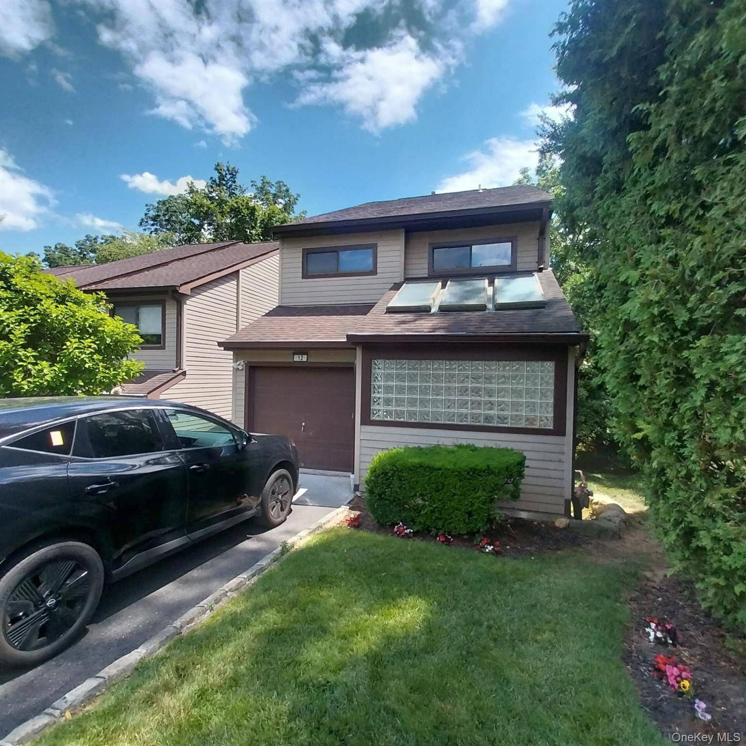 Appartement de 4 Chambres à Vendre à Glen Head, New York, États-Unis - 2