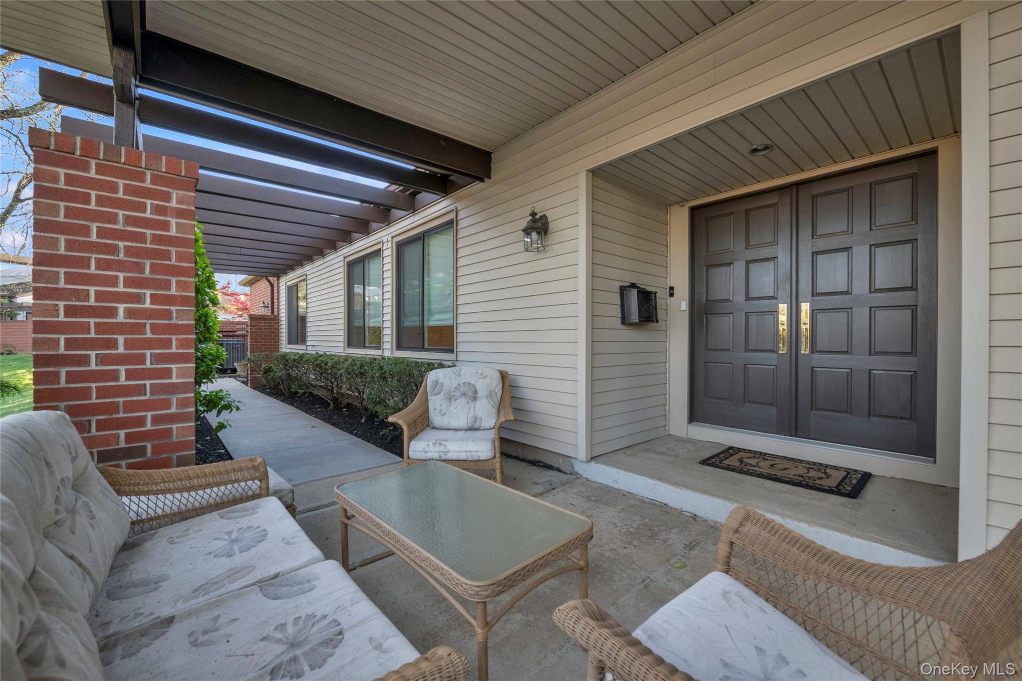 4 Bedroom Home for Sale in Manhasset - New York - USA - 4