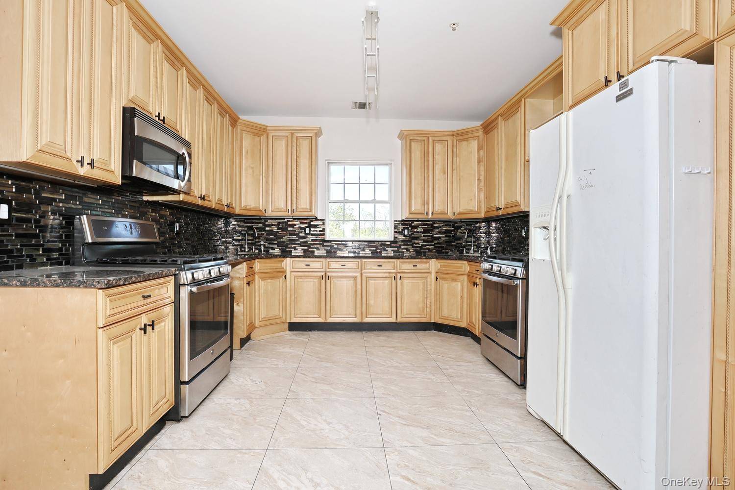 Apartamento com 4 Quartos à Venda em Spring Valley - Nova Iorque - EUA - 7