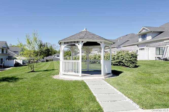 4 Bedroom Home for Sale in Suffern - New York - USA - 3