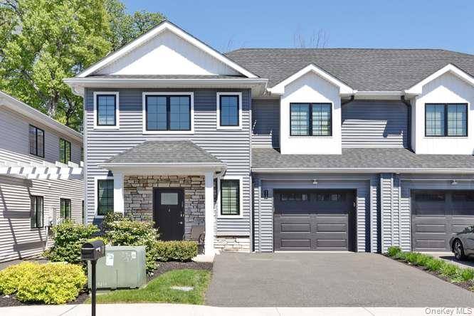 4 Bedroom Home for Sale in Suffern - New York - USA - 4
