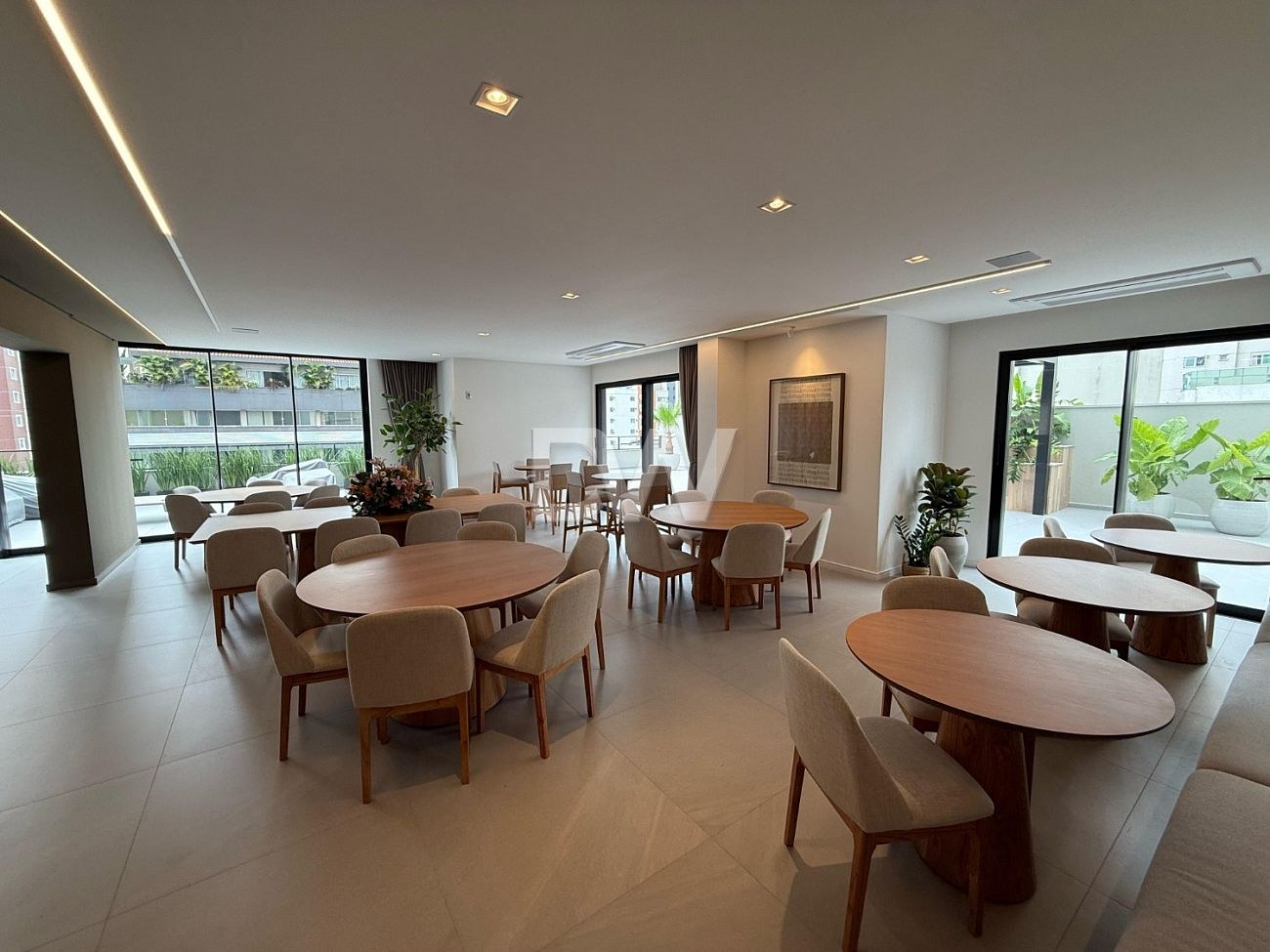 Appartement 4 Suites à Vendre à Balneário Camboriú - Santa Catarina - Brésil - 2