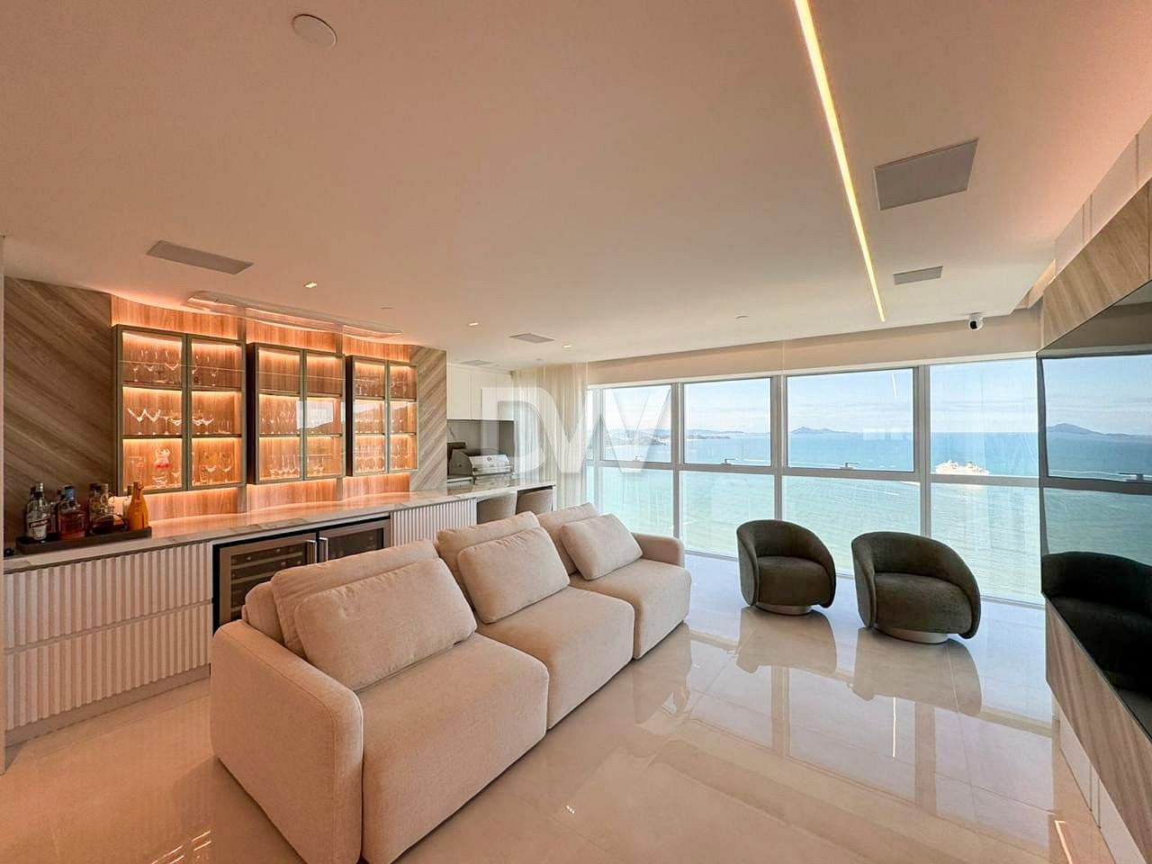 Appartement 4 Suites à Vendre à Balneário Camboriú - Santa Catarina - Brésil - 3