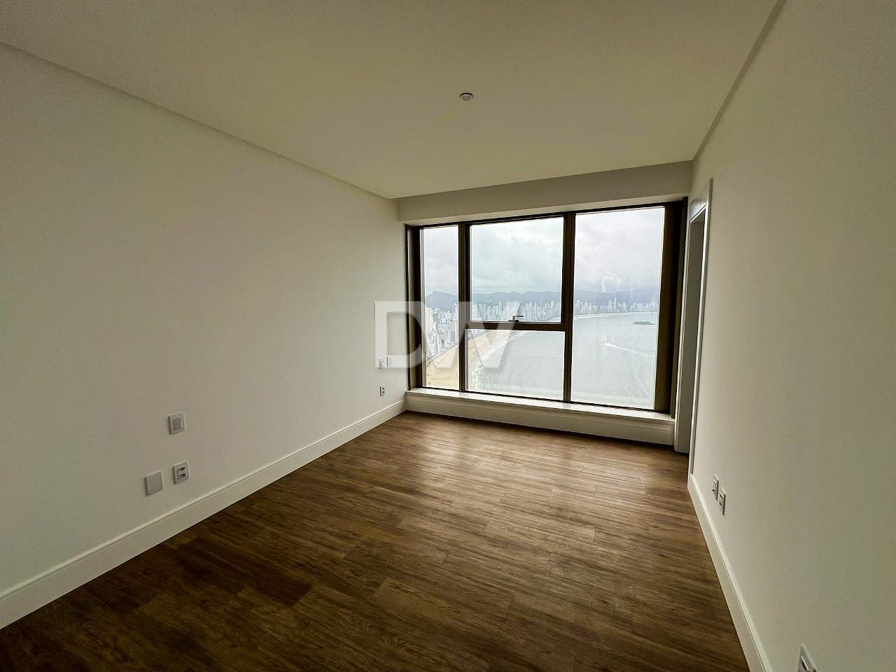 Appartement 4 Suites à Vendre à Balneário Camboriú - Santa Catarina - Brésil - 8