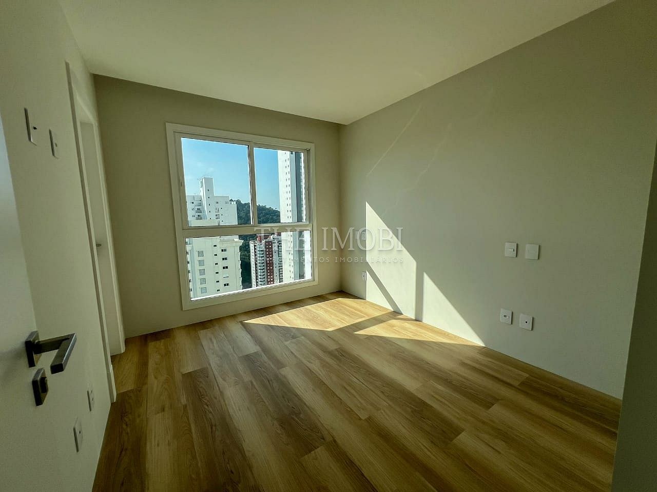 Appartement 4 Suites à Vendre à Balneário Camboriú - Santa Catarina - Brésil - 7