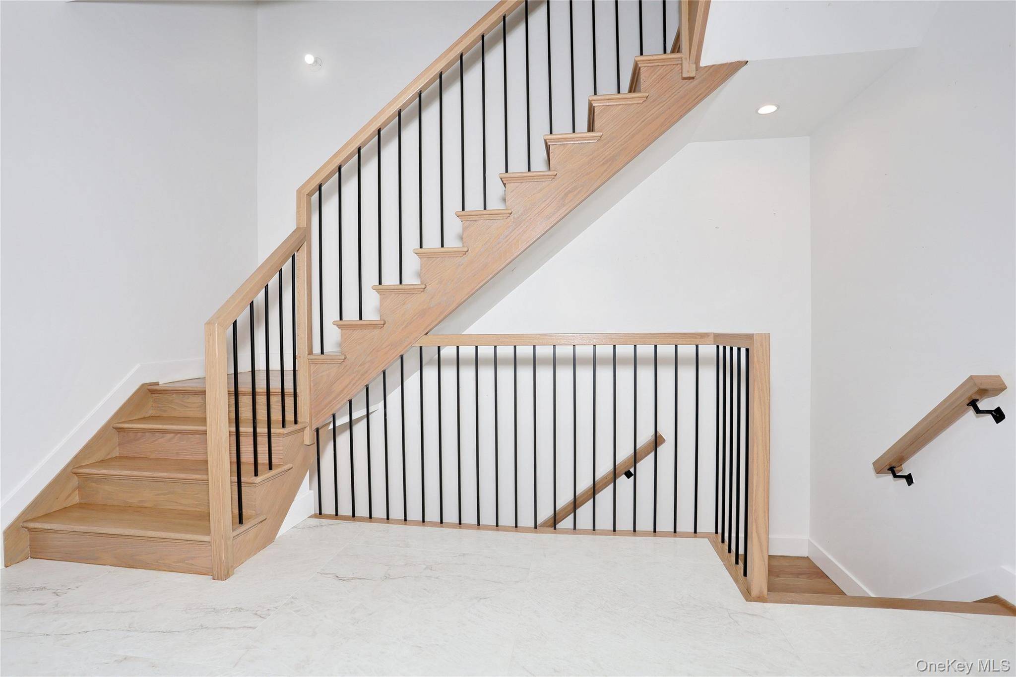 Apartamento com 5 Quartos à Venda em Monsey - Nova Iorque - EUA - 6