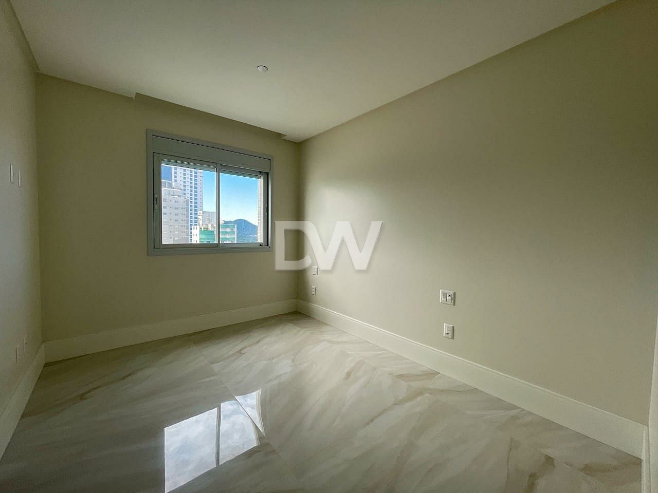 Appartement 5 Suites à Vendre à Balneário Camboriú - Santa Catarina - Brésil - 5