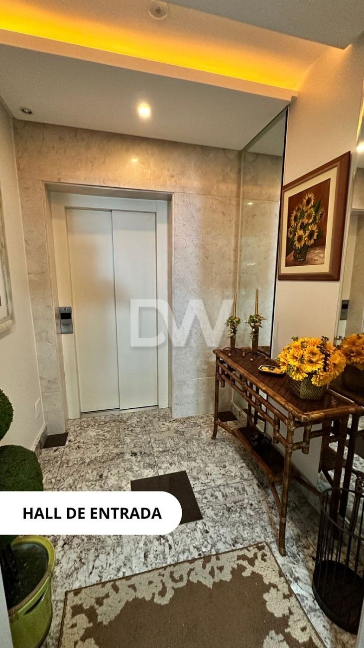 Apartamento com 6 Suítes à Venda em Balneário Camboriú - Santa Catarina - Brasil - 2