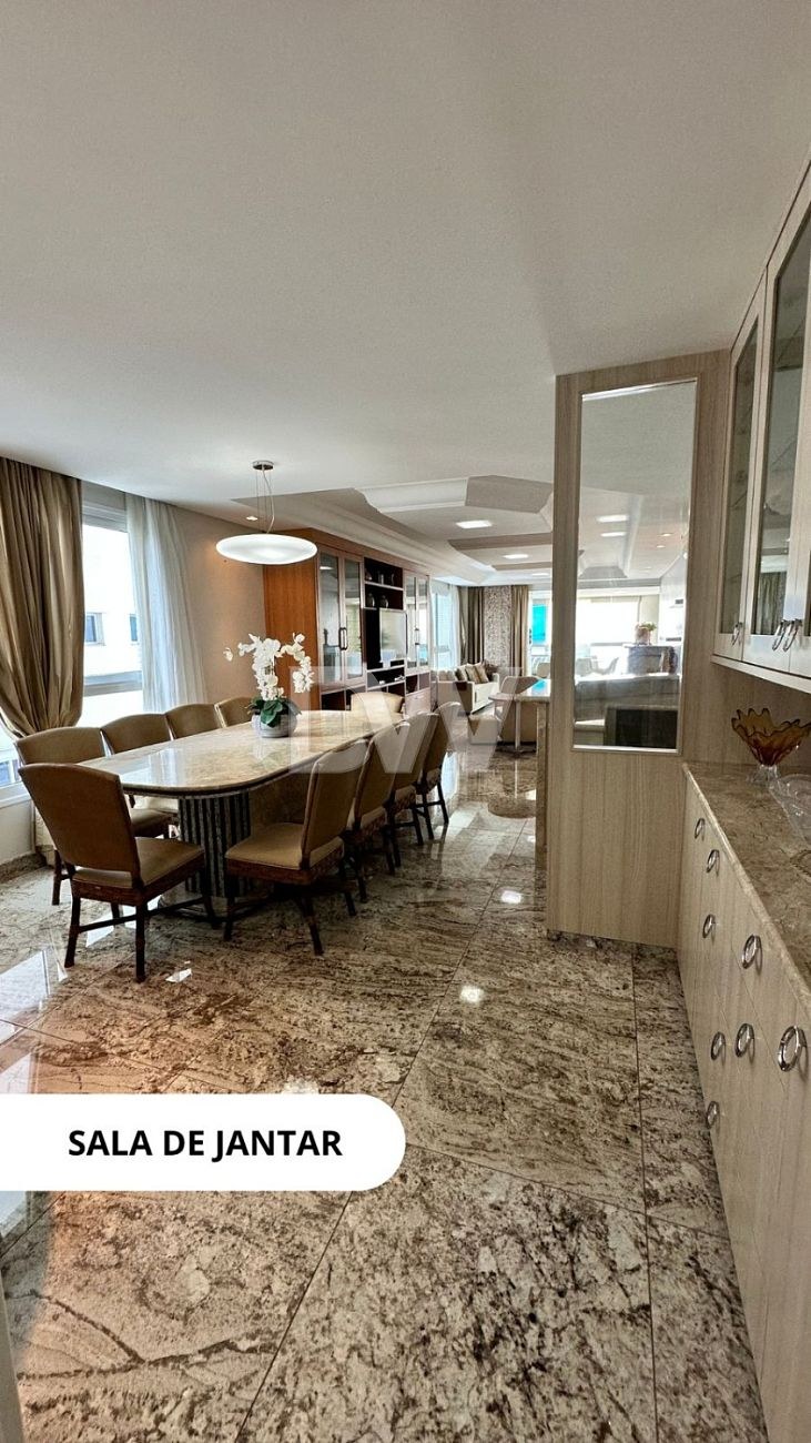 Apartamento com 6 Suítes à Venda em Balneário Camboriú - Santa Catarina - Brasil - 8