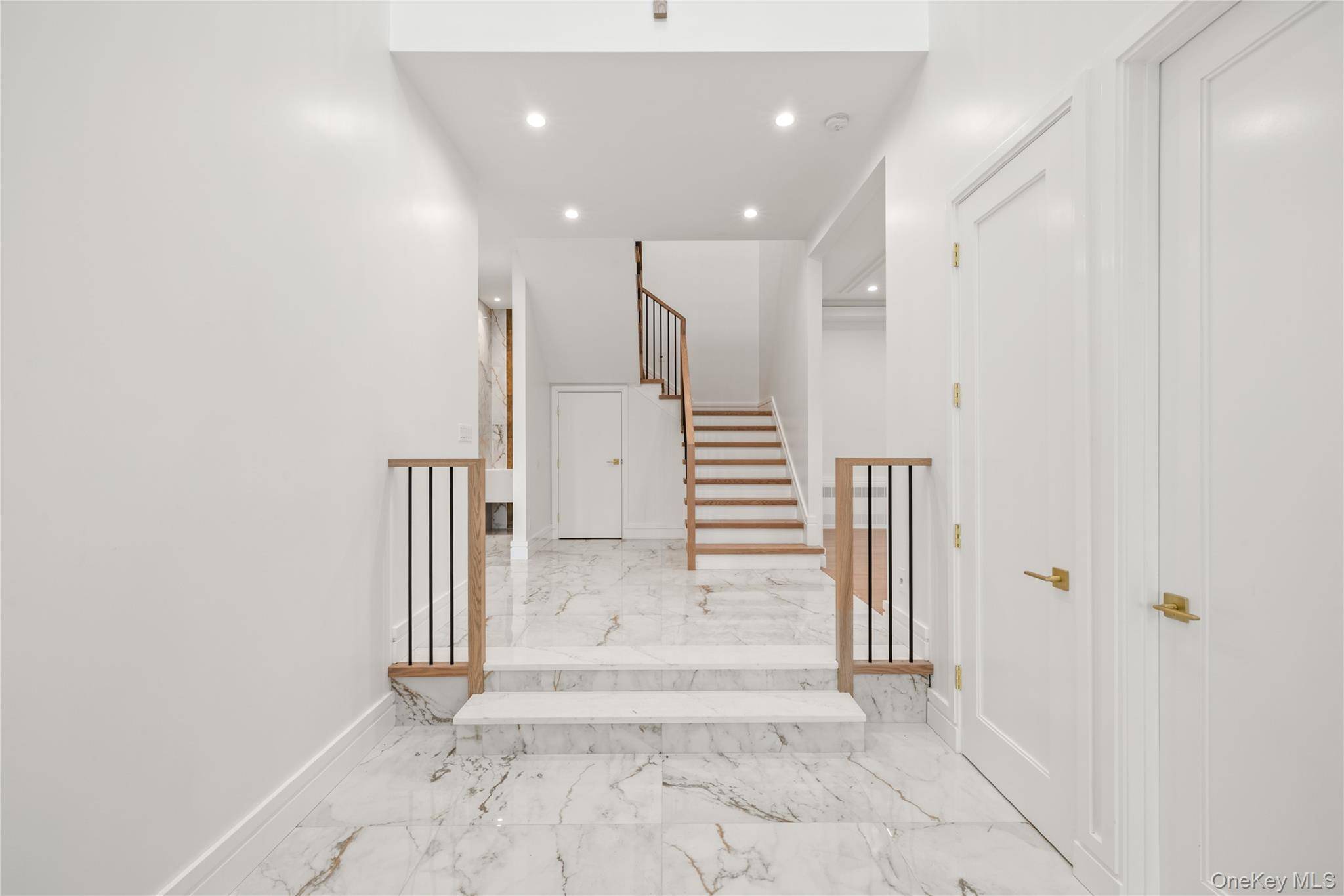 Apartamento com 8 Quartos à Venda em Spring Valley - Nova Iorque - EUA - 7