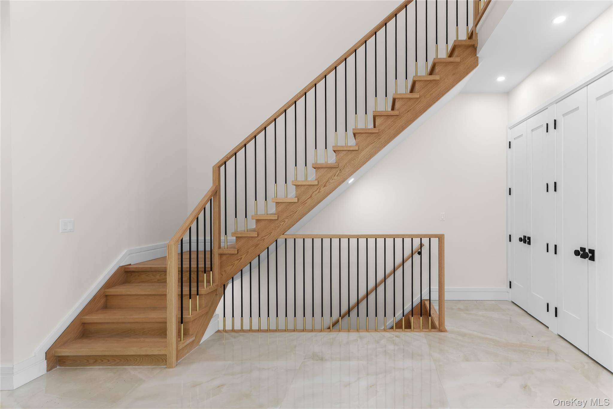 Apartamento com 9 Quartos à Venda em Monsey - Nova Iorque - EUA - 5