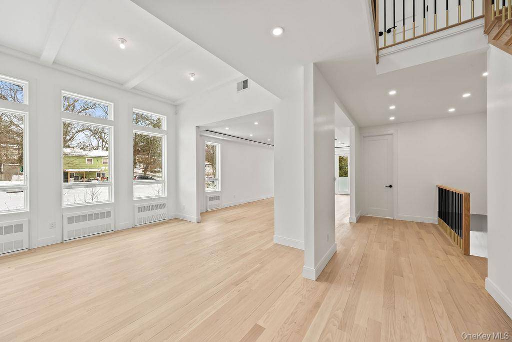Apartamento com 9 Quartos à Venda em Spring Valley - Nova Iorque - EUA - 5