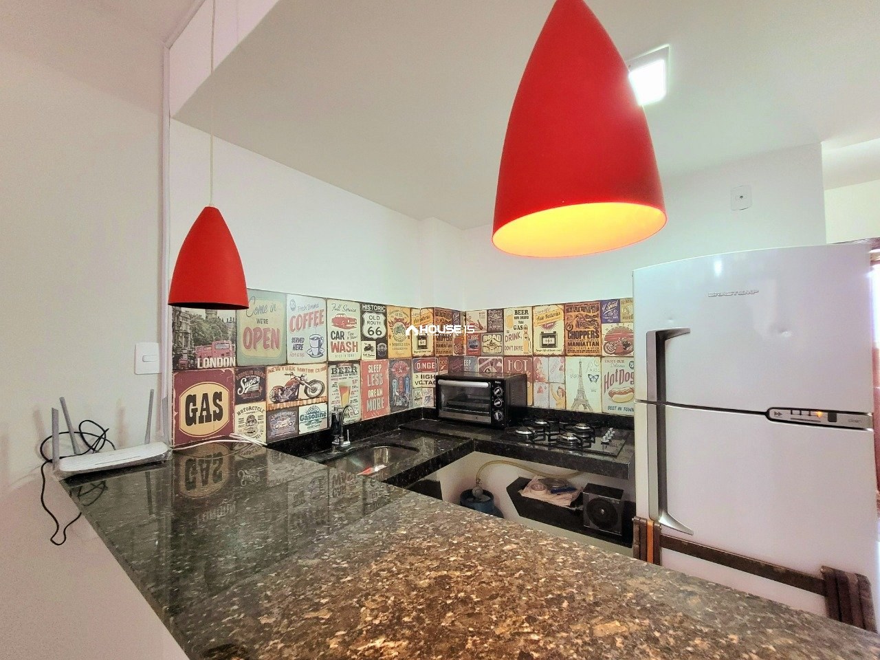 Apartamento de 1 Quarto à Venda no Centro - Guarapari - Espírito Santo - Brasil - 1