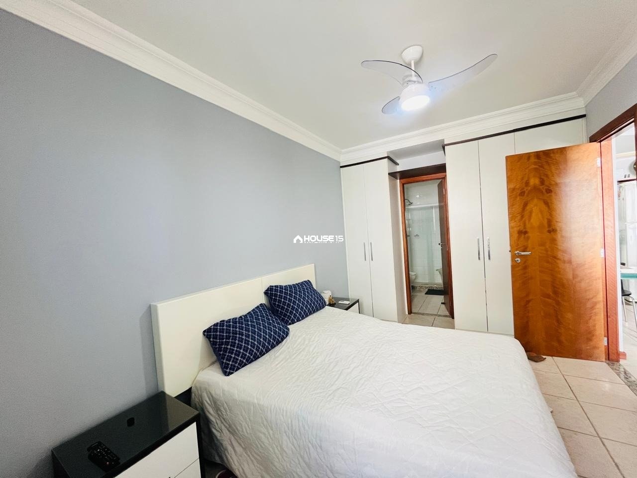 Apartamento de 2 Quartos à Venda na Enseada Azul - Guarapari - Espírito Santo - Brasil - 3