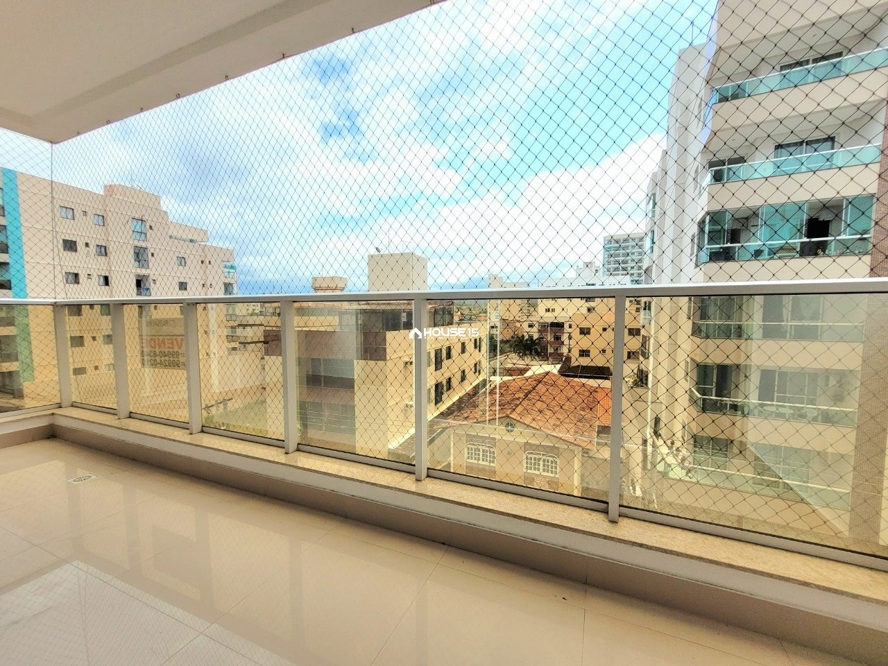 Apartamento de 2 Quartos à Venda na Praia do Morro - Guarapari - Espírito Santo - Brasil - 5