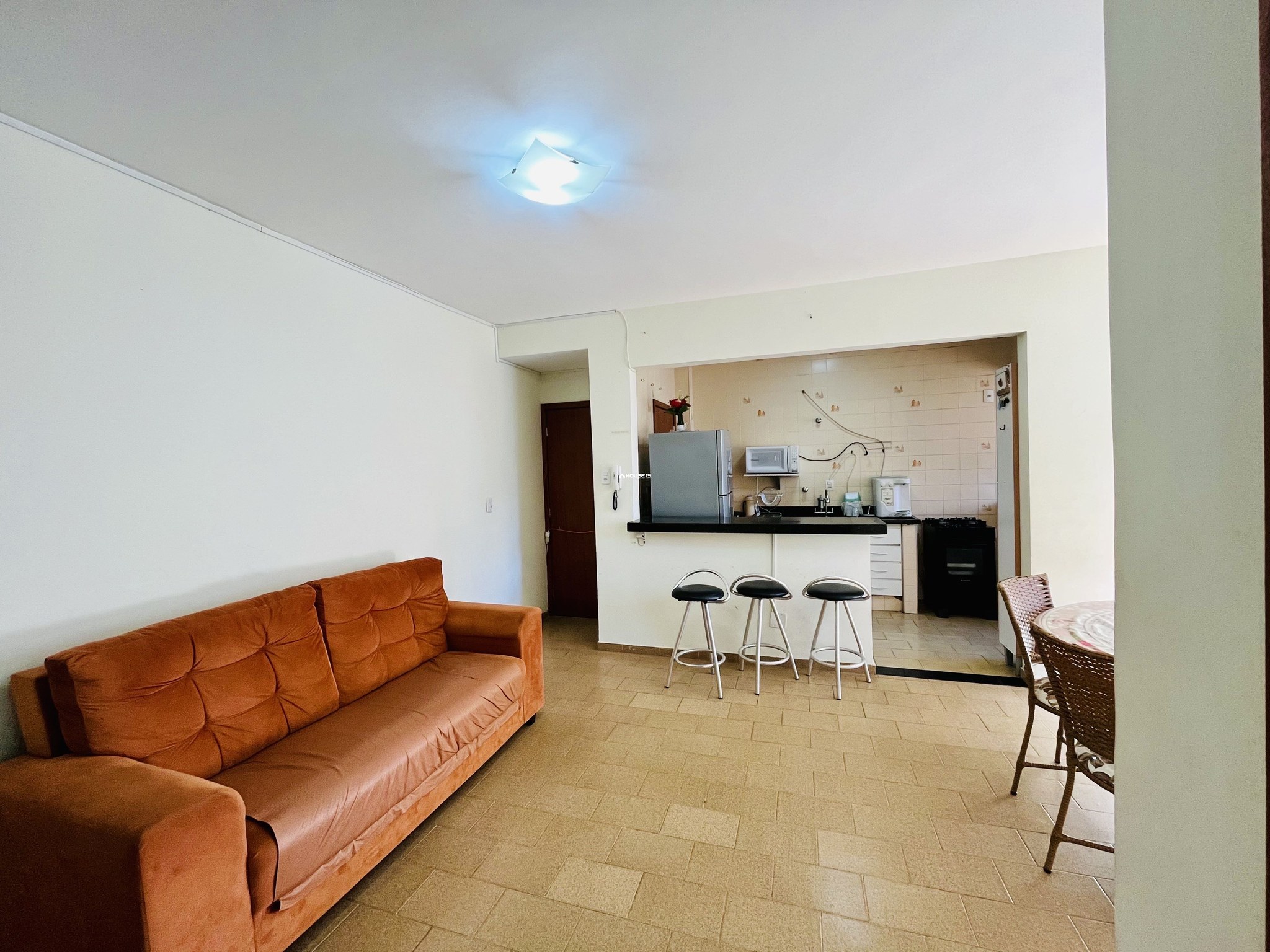 Apartamento de 2 Quartos à Venda na Praia do Morro - Guarapari - Espírito Santo - Brasil - 4