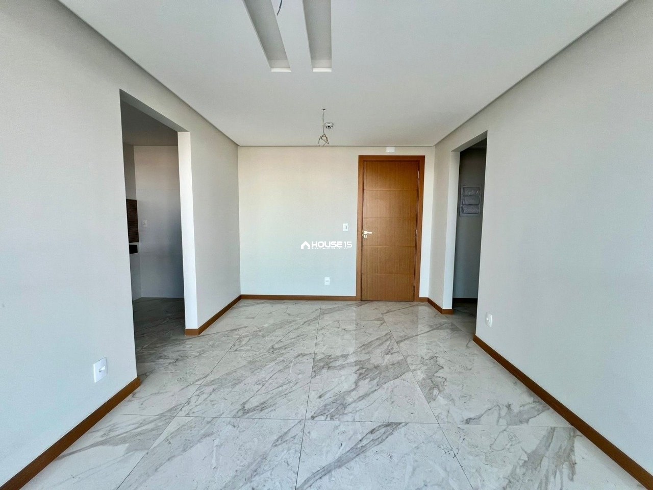 Apartamento de 2 Quartos à Venda na Praia do Morro - Guarapari - Espírito Santo - Brasil - 3