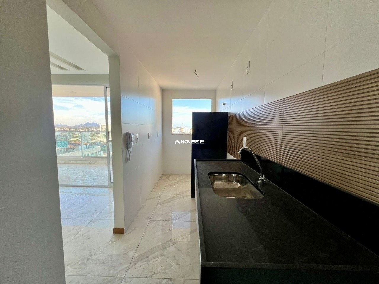 Apartamento de 2 Quartos à Venda na Praia do Morro - Guarapari - Espírito Santo - Brasil - 5