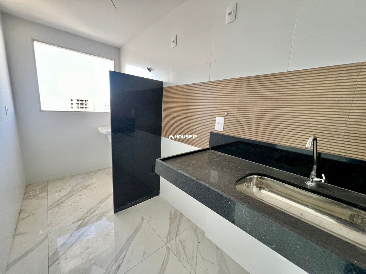 Apartamento de 2 Quartos à Venda na Praia do Morro - Guarapari - Espírito Santo - Brasil - 7