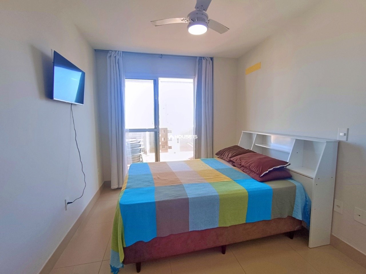 Apartamento de 2 Quartos à Venda na Praia do Morro - Guarapari - Espírito Santo - Brasil - 2