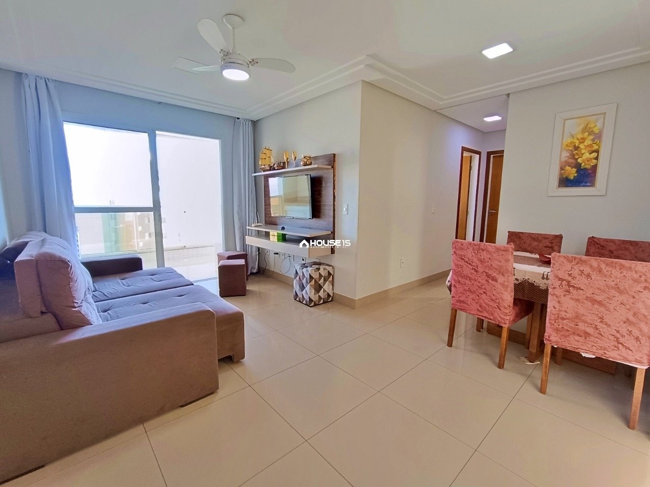 Apartamento de 2 Quartos à Venda na Praia do Morro - Guarapari - Espírito Santo - Brasil - 4
