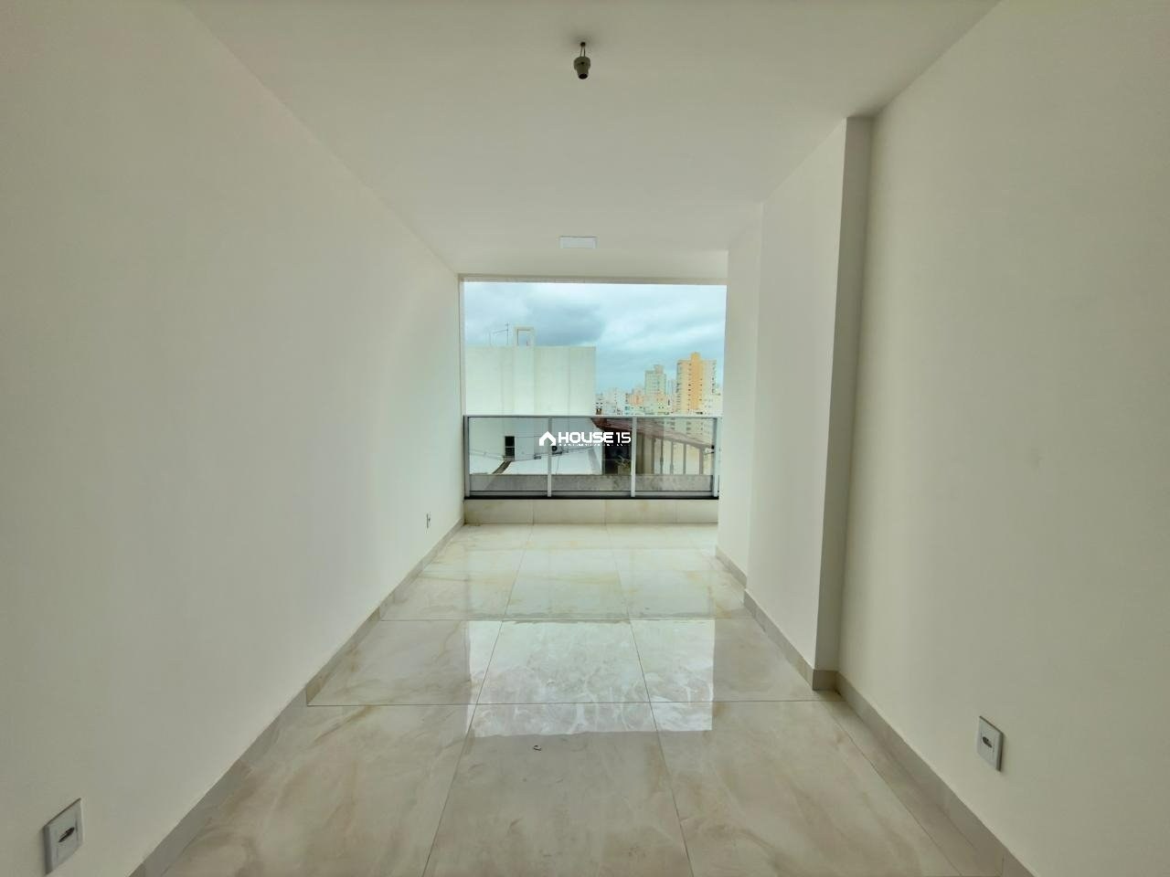 Apartamento de 2 Quartos à Venda na Praia do Morro - Guarapari - Espírito Santo - Brasil - 5