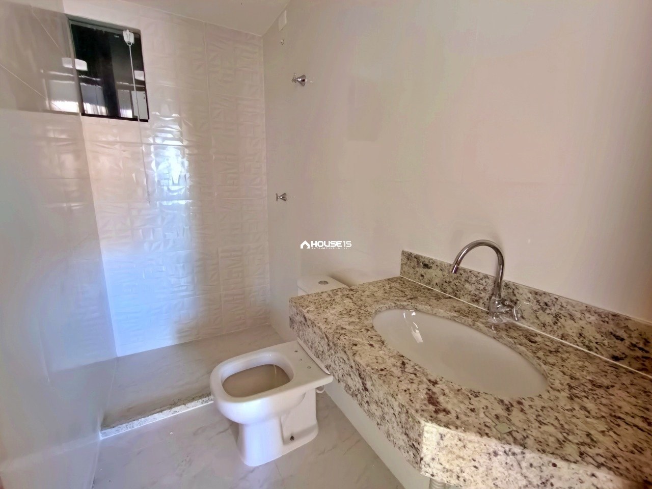 Apartamento de 2 Quartos à Venda na Praia do Morro - Guarapari - Espírito Santo - Brasil - 5