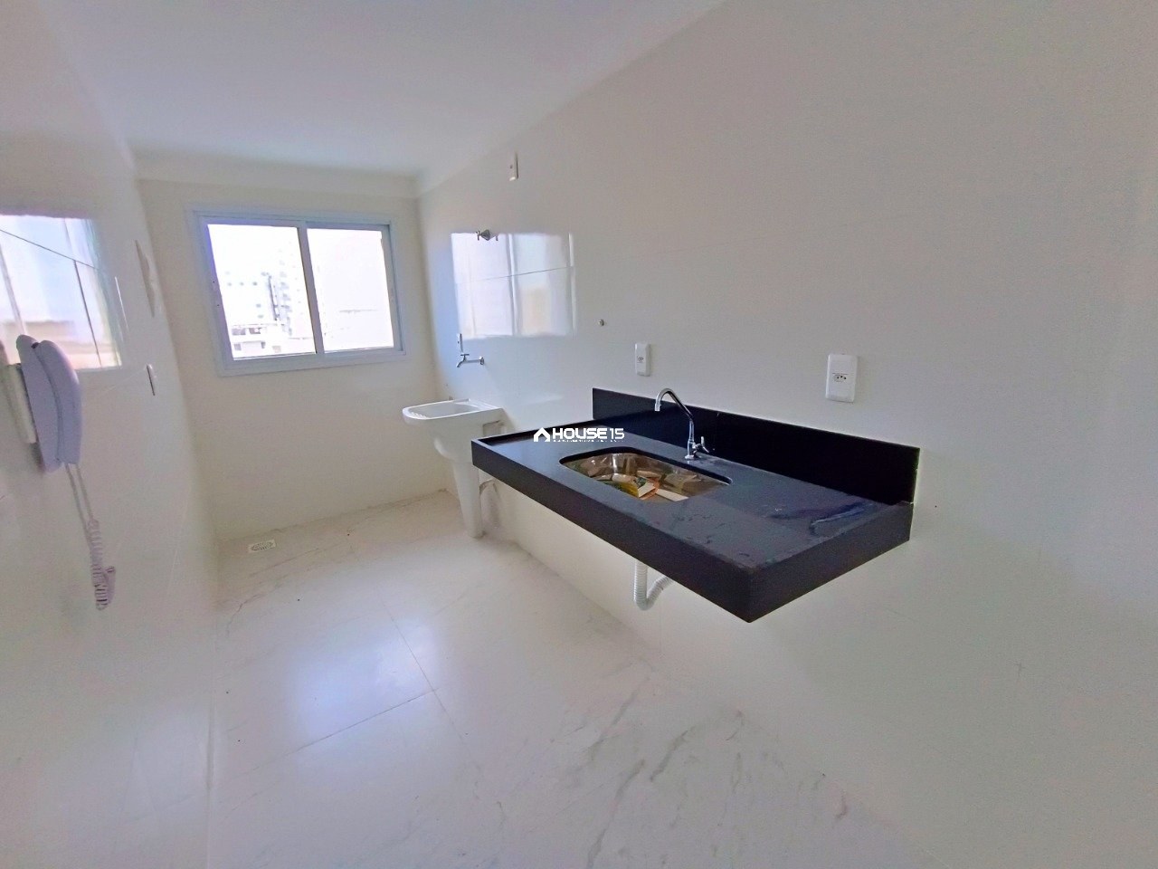 Apartamento de 2 Quartos à Venda na Praia do Morro - Guarapari - Espírito Santo - Brasil - 6
