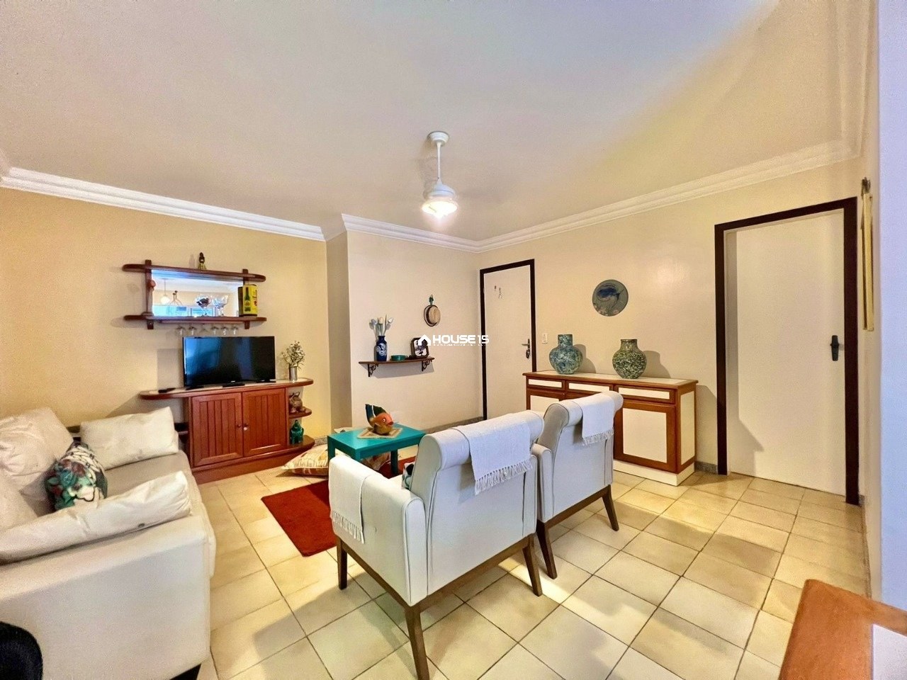 Apartamento de 2 Quartos à Venda na Praia do Morro - Guarapari - Espírito Santo - Brasil - 2