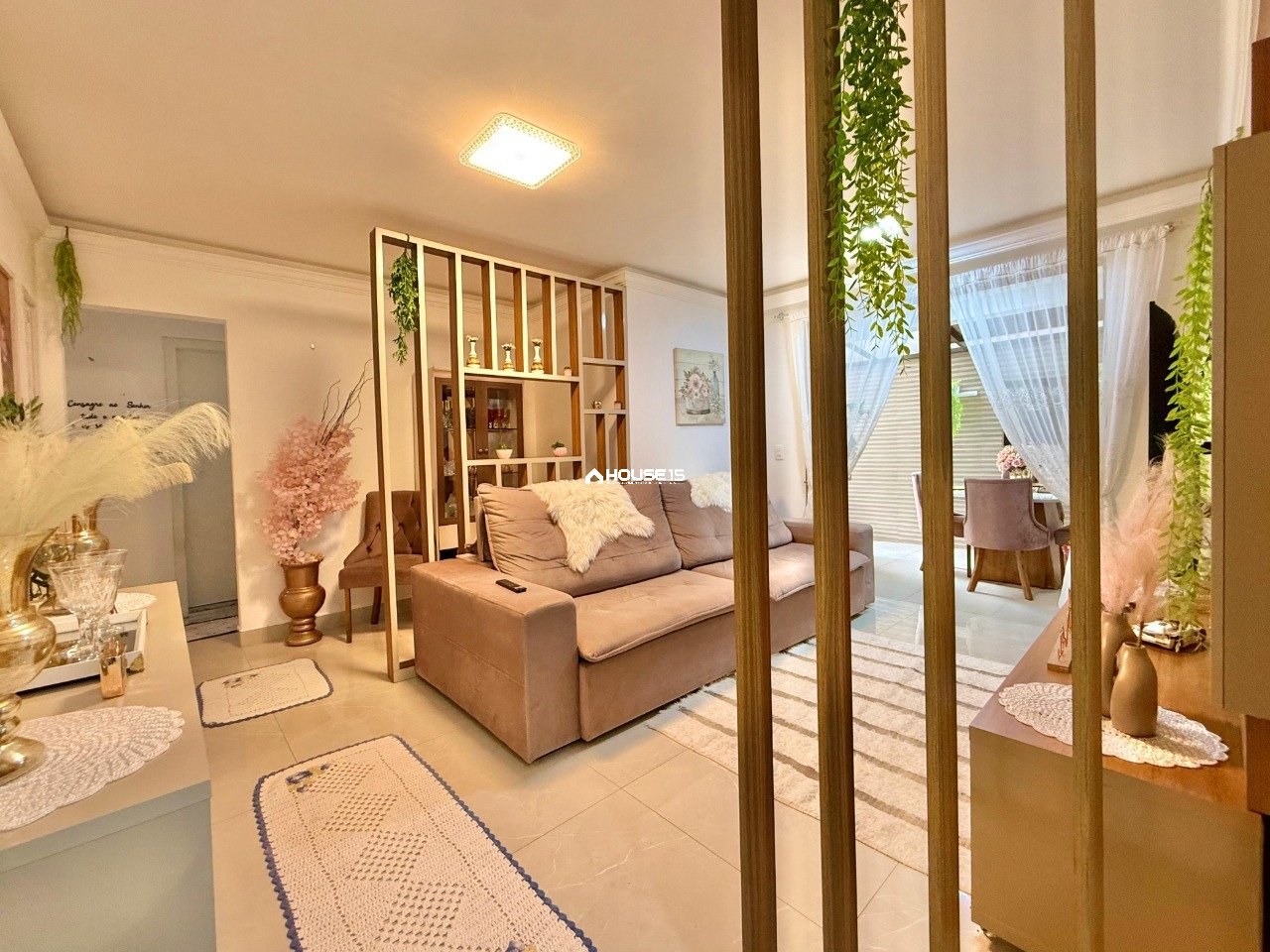Apartamento de 2 Quartos à Venda na Praia do Morro - Guarapari - Espírito Santo - Brasil - 2