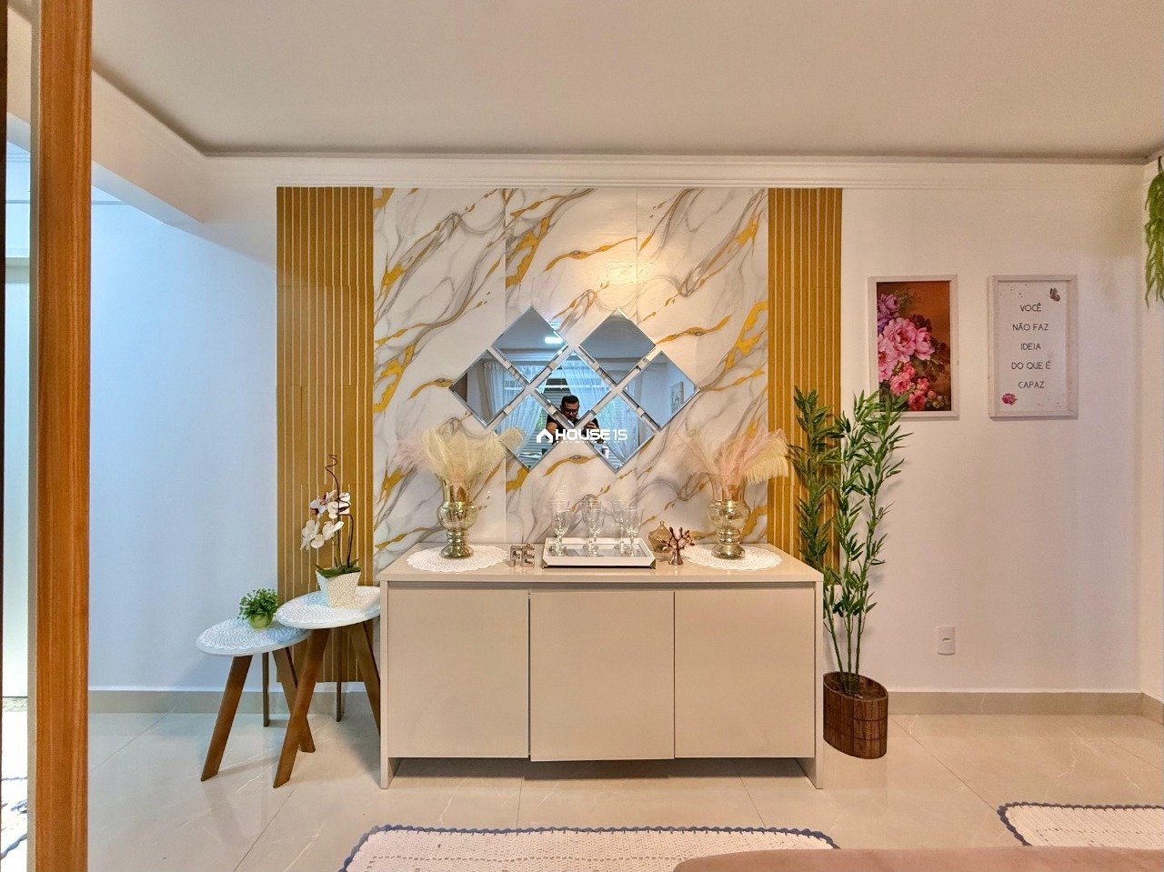 Apartamento de 2 Quartos à Venda na Praia do Morro - Guarapari - Espírito Santo - Brasil - 3