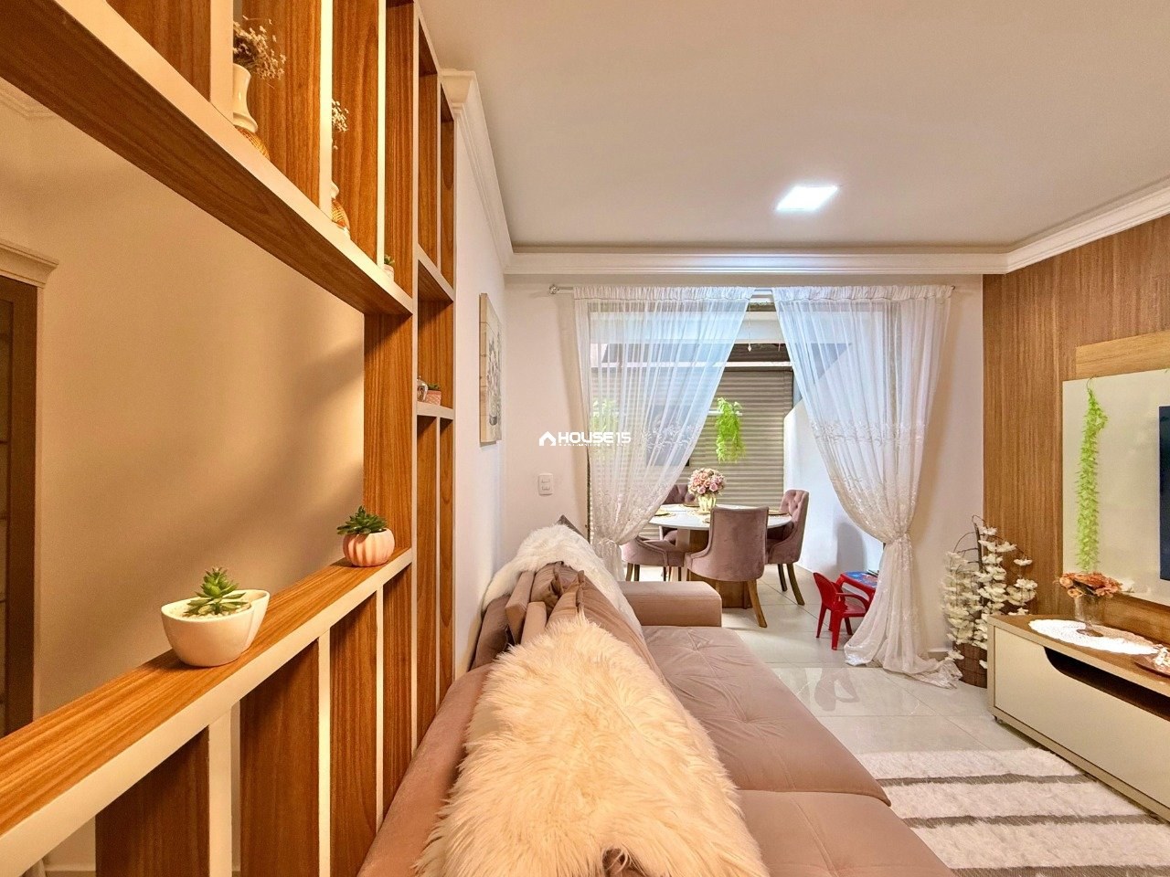 Apartamento de 2 Quartos à Venda na Praia do Morro - Guarapari - Espírito Santo - Brasil - 4