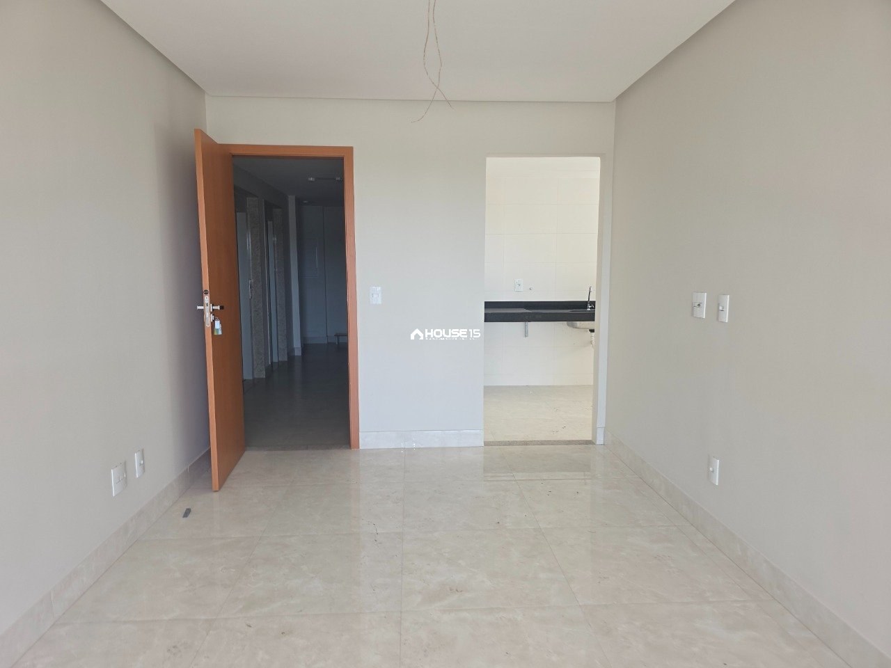 Apartamento de 2 Quartos à Venda na Praia do Morro - Guarapari - Espírito Santo - Brasil - 5
