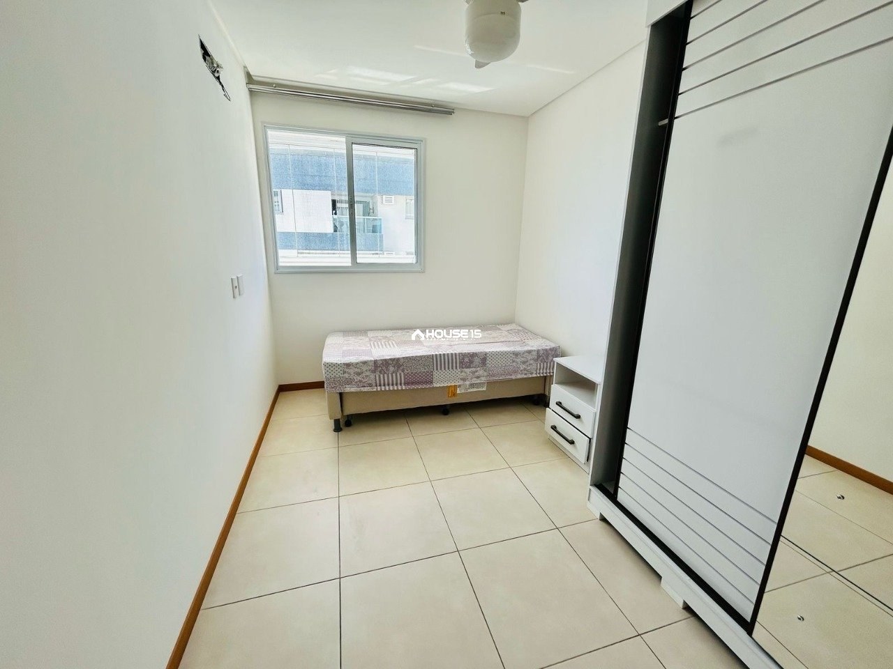 Apartamento de 2 Quartos à Venda no Centro - Guarapari - Espírito Santo - Brasil - 5
