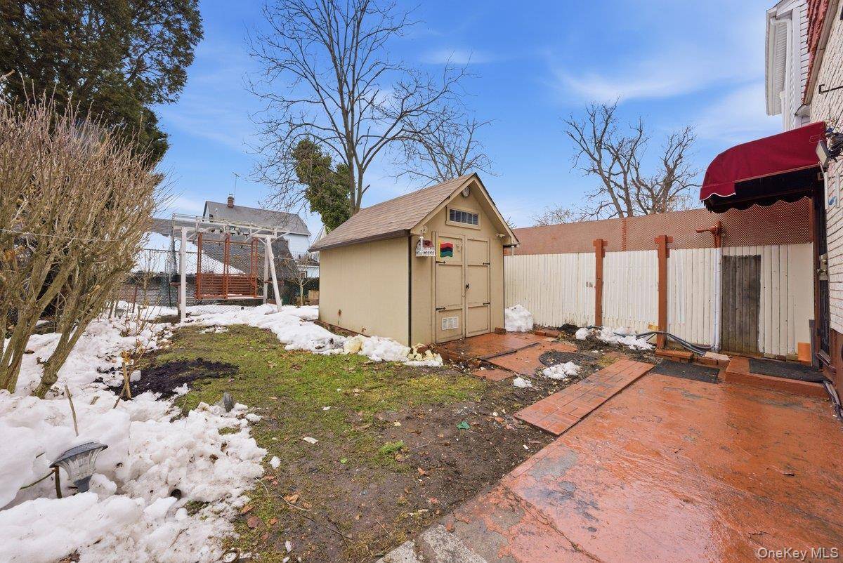 Casa de 3 Dormitórios à Venda em Hollis – NY – EUA - 2