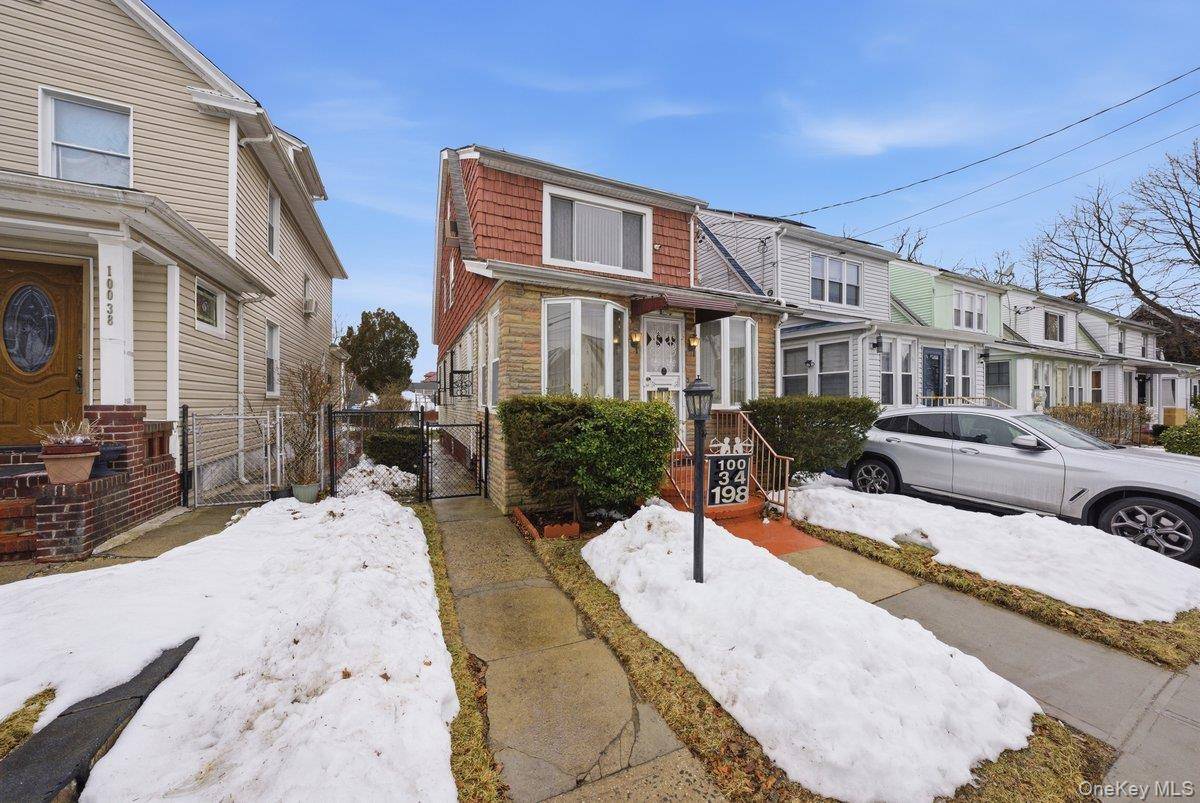Casa de 3 Dormitórios à Venda em Hollis – NY – EUA - 4