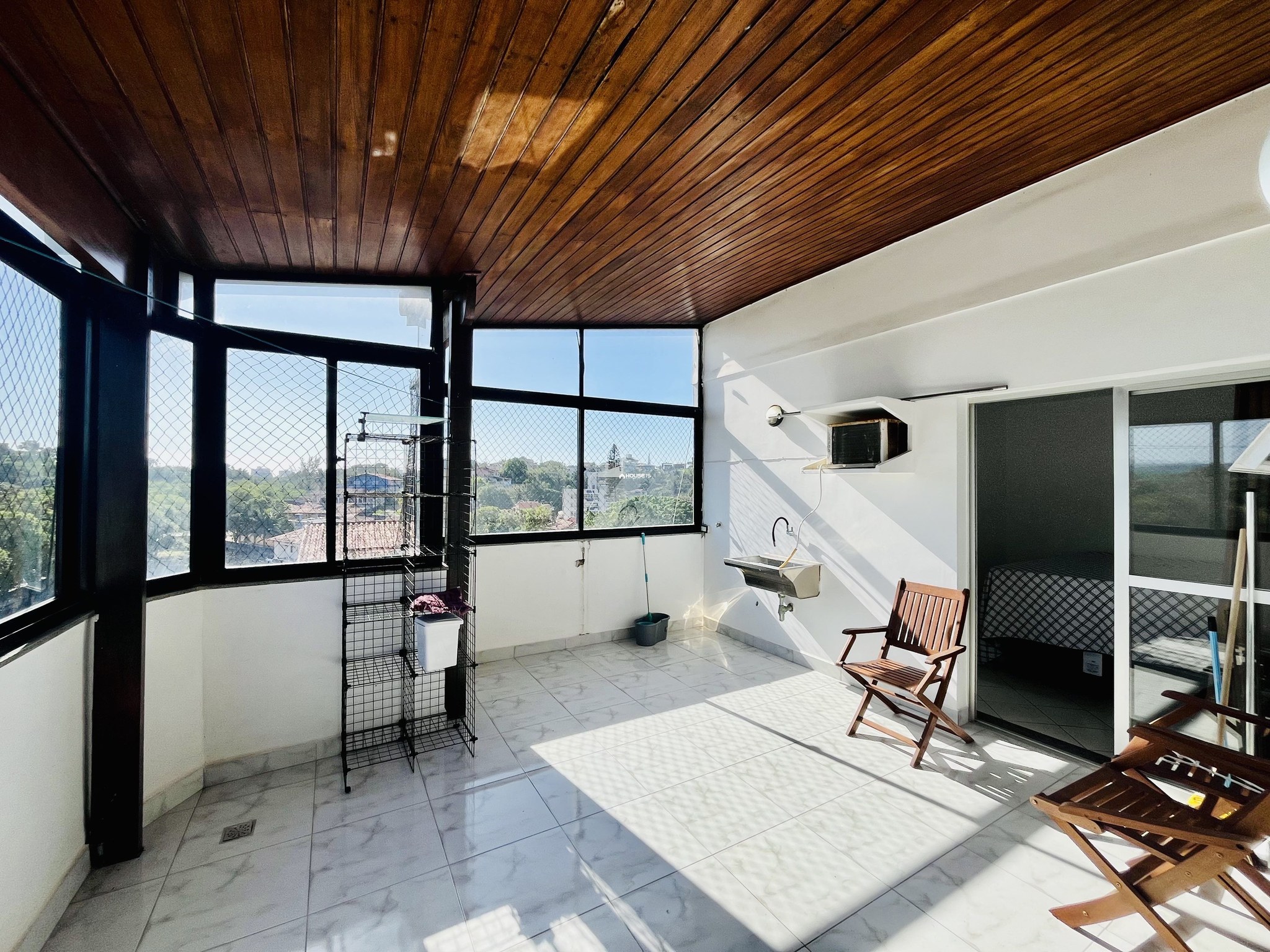 Apartamento de 3 Quartos à Venda em Meaípe - Guarapari - Espírito Santo - Brasil - 2