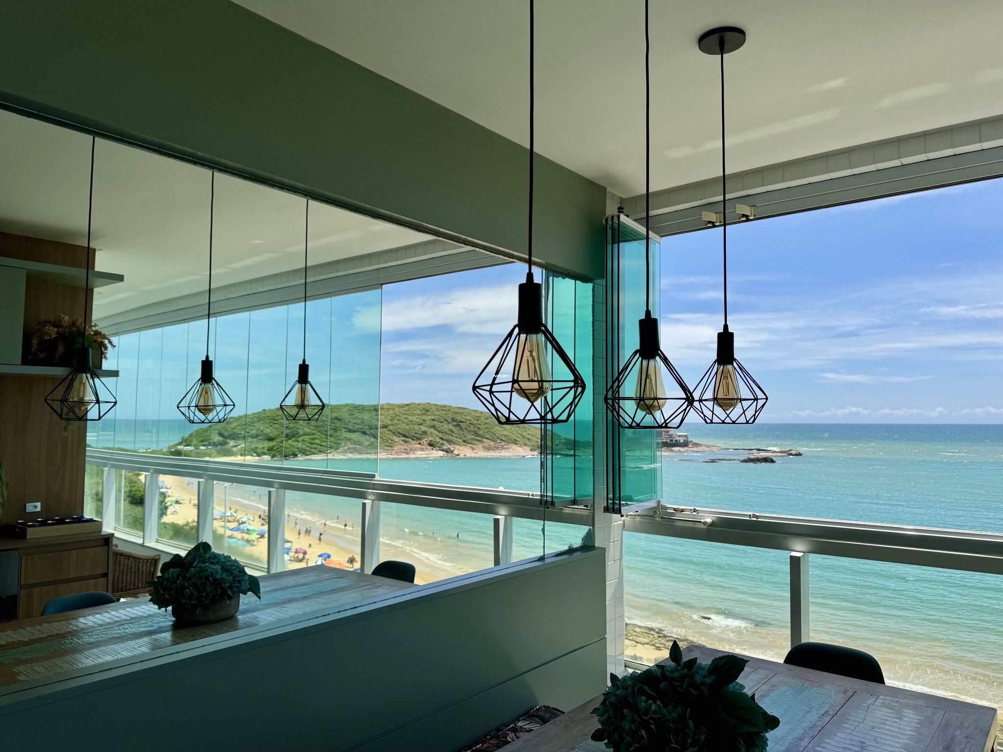 Apartamento de 3 Quartos à Venda na Enseada Azul - Guarapari - Espírito Santo - Brasil - 1