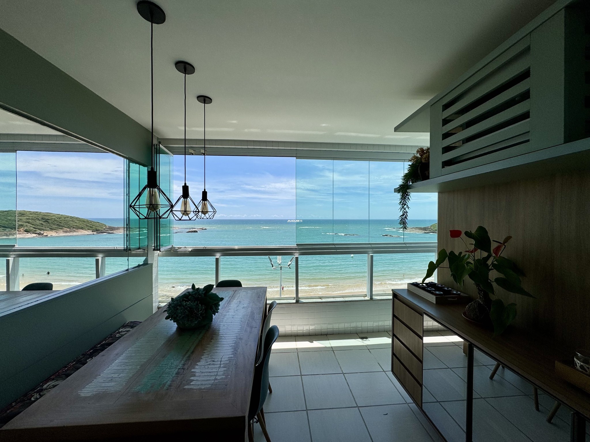 Apartamento de 3 Quartos à Venda na Enseada Azul - Guarapari - Espírito Santo - Brasil - 2