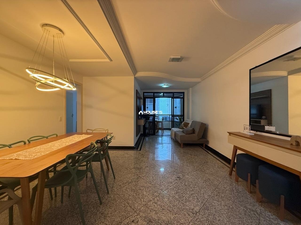 Apartamento de 3 Quartos à Venda na Praia do Morro - Guarapari - Espírito Santo - Brasil - 3
