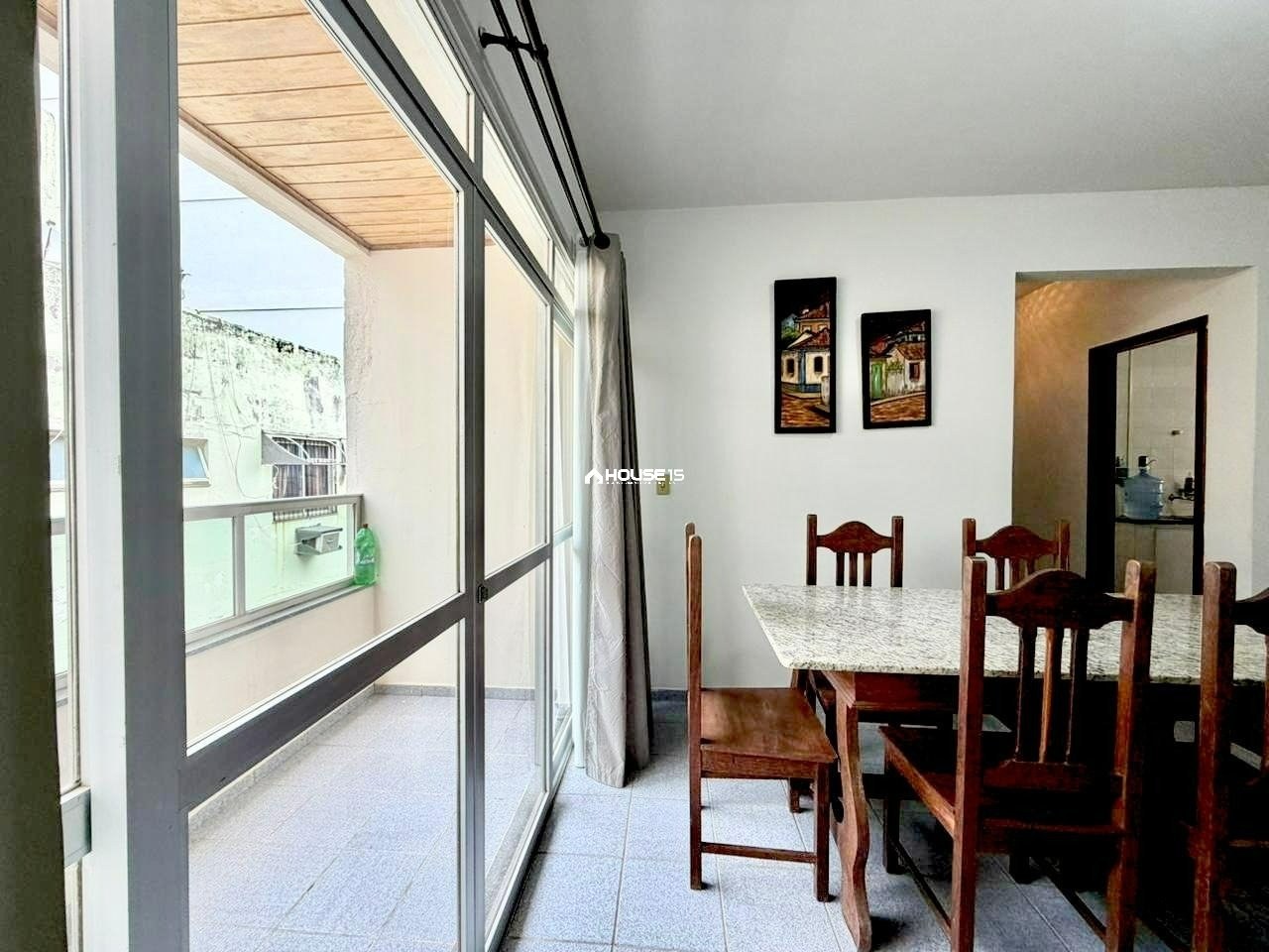 Apartamento de 3 Quartos à Venda na Praia do Morro - Guarapari - Espírito Santo - Brasil - 2