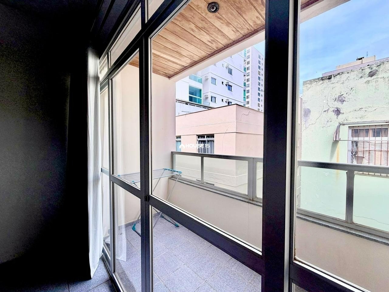 Apartamento de 3 Quartos à Venda na Praia do Morro - Guarapari - Espírito Santo - Brasil - 3