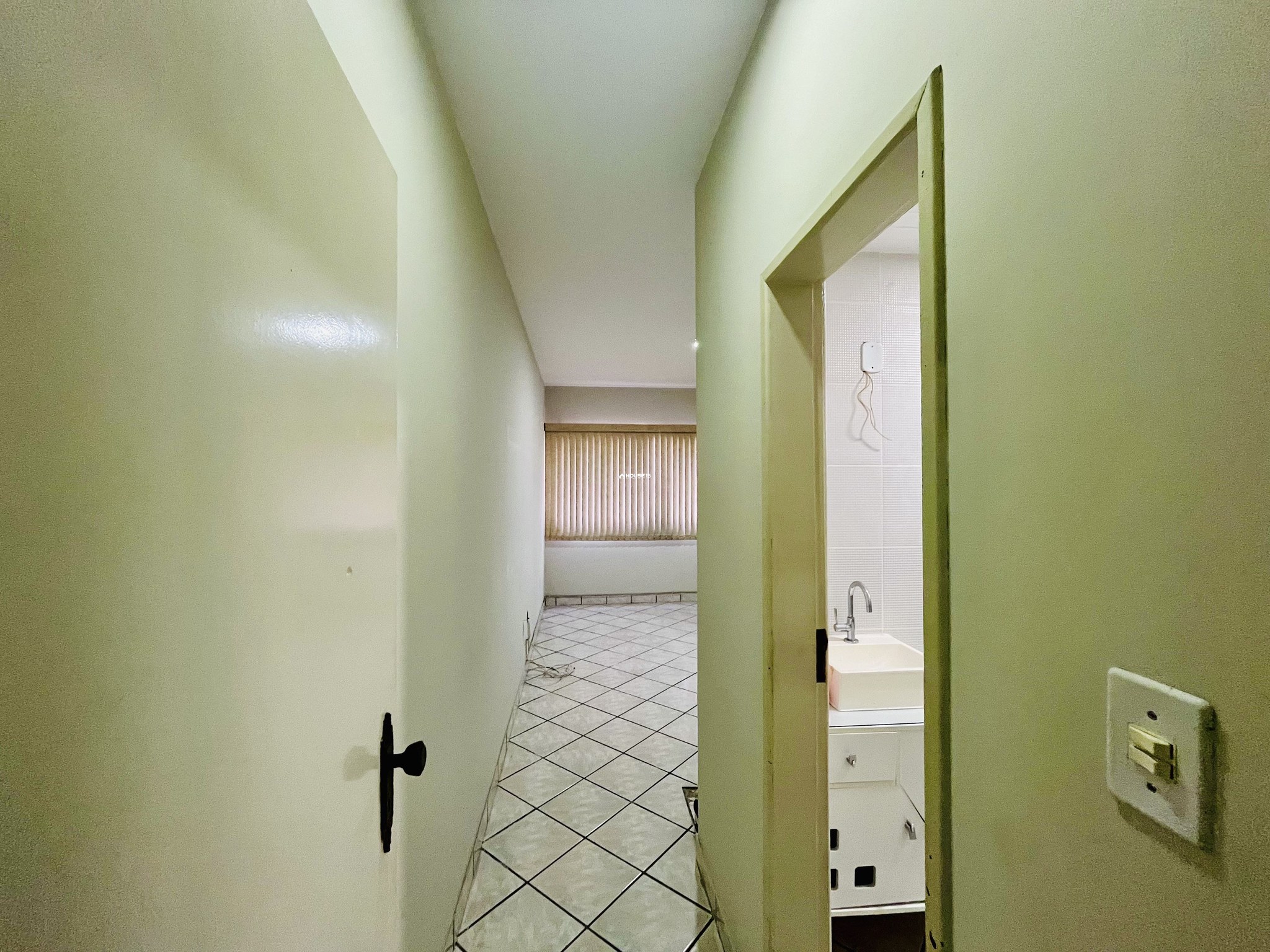 Apartamento de 3 Quartos à Venda no Centro - Guarapari - Espírito Santo - Brasil - 3