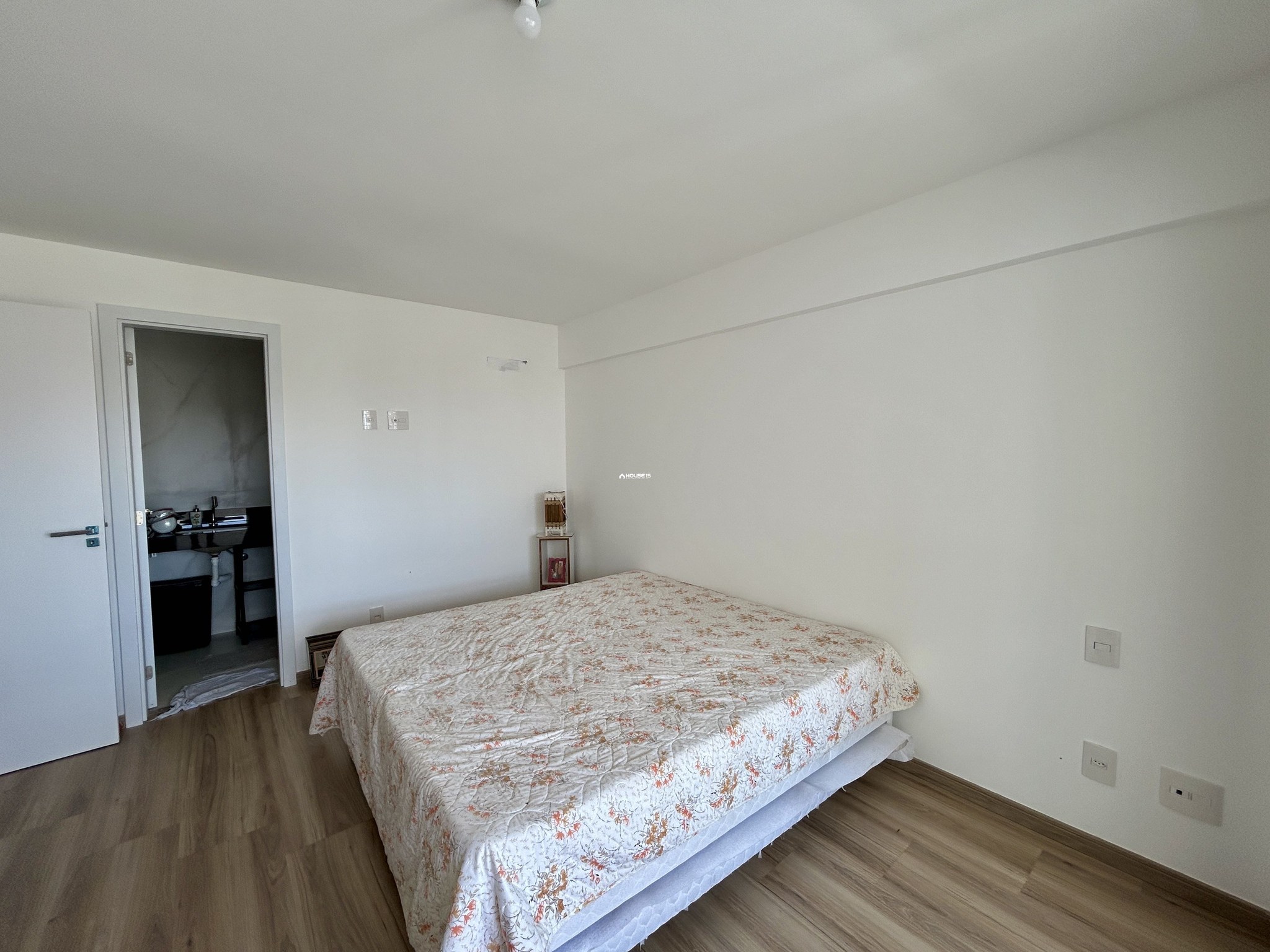 Apartamento de 4 Quartos à Venda na Enseada Azul - Guarapari - Espírito Santo - Brasil - 4