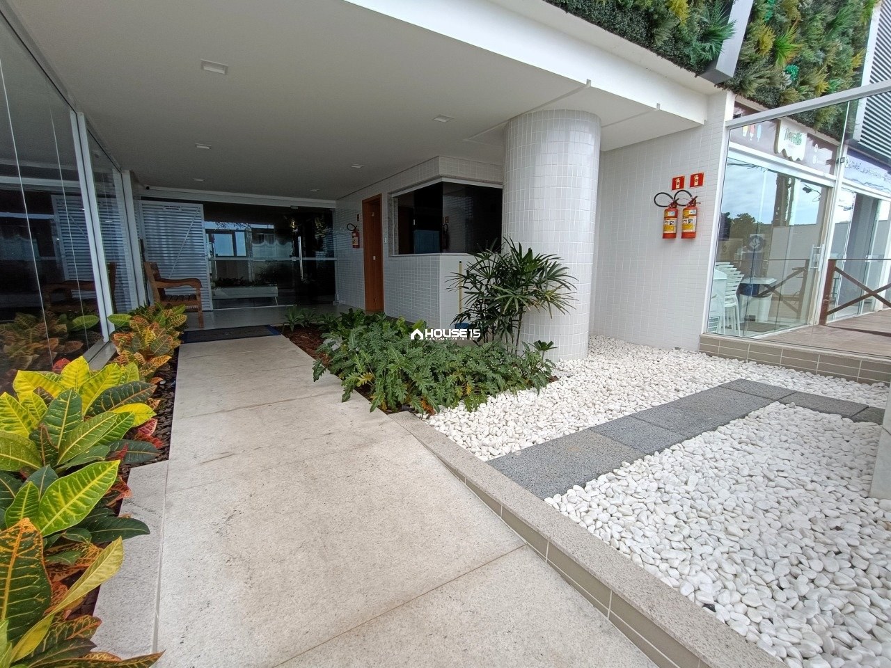 Apartamento de 4 Quartos à Venda na Praia do Morro - Guarapari - Espírito Santo - Brasil - 2