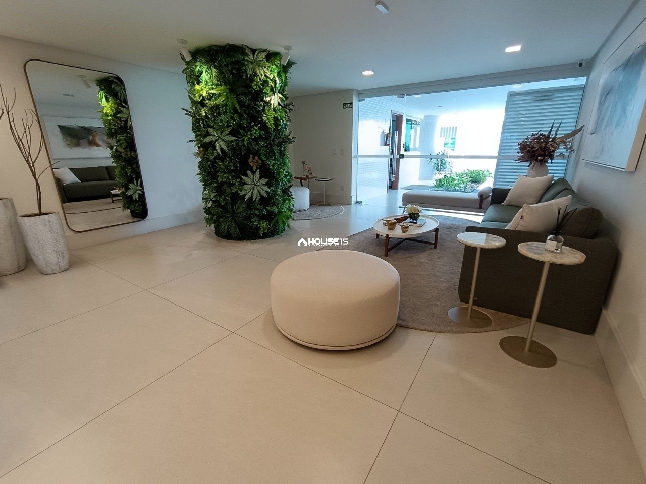 Apartamento de 4 Quartos à Venda na Praia do Morro - Guarapari - Espírito Santo - Brasil - 3