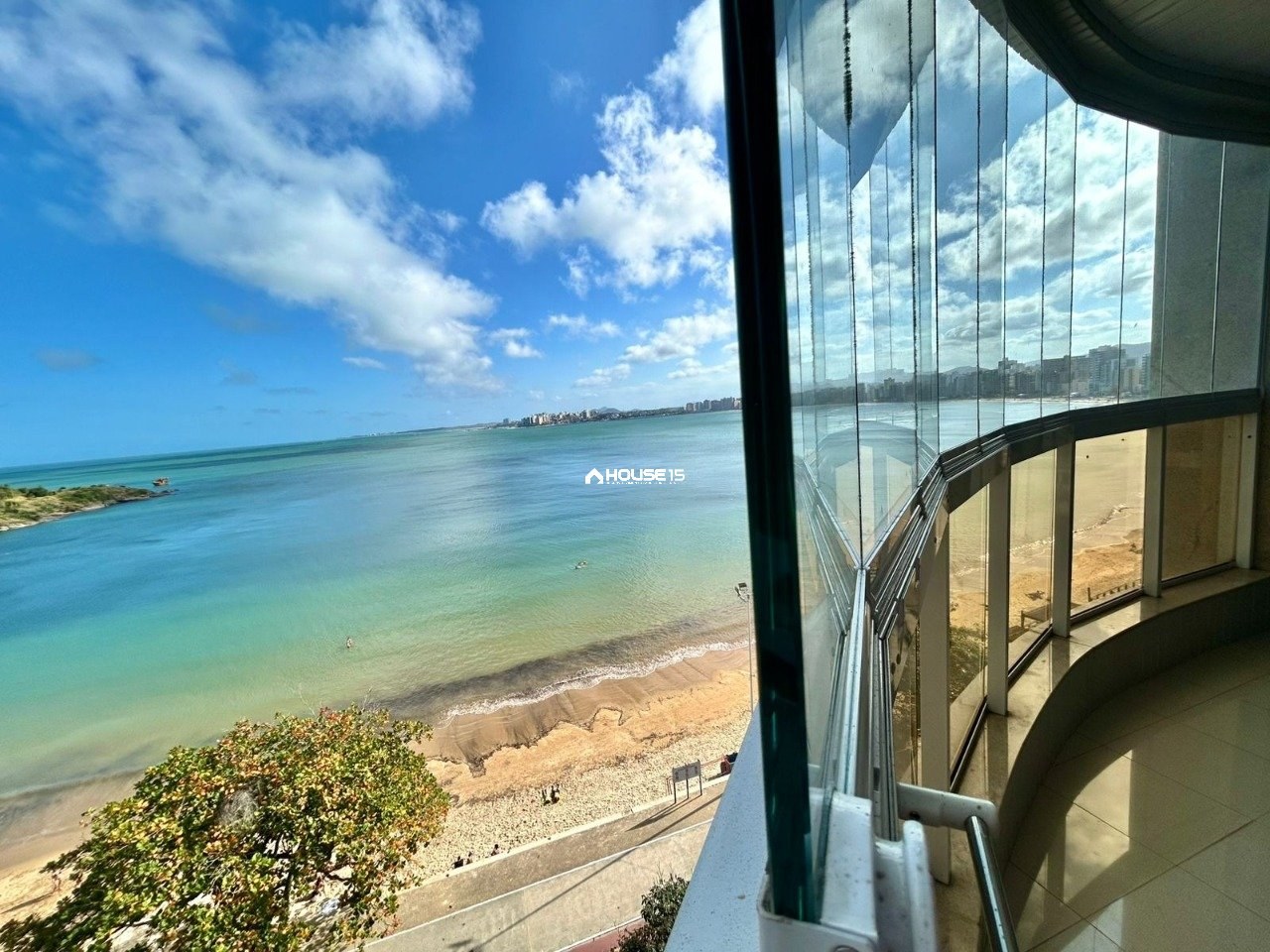 Apartamento de 4 Quartos à Venda na Praia do Morro - Guarapari - Espírito Santo - Brasil - 2