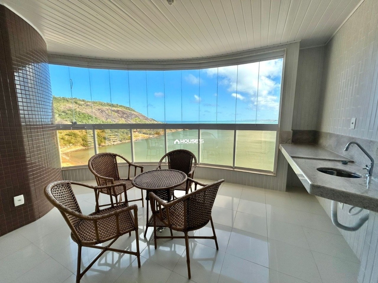 Apartamento de 4 Quartos à Venda na Praia do Morro - Guarapari - Espírito Santo - Brasil - 6